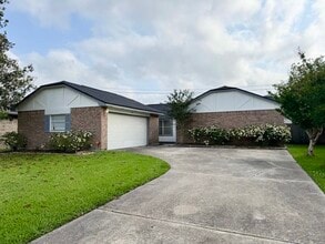 Building Photo - 16730 Frigate Dr