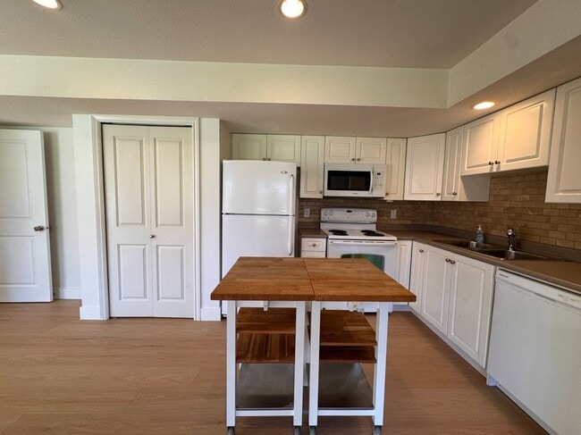 Building Photo - 23836 132A Av