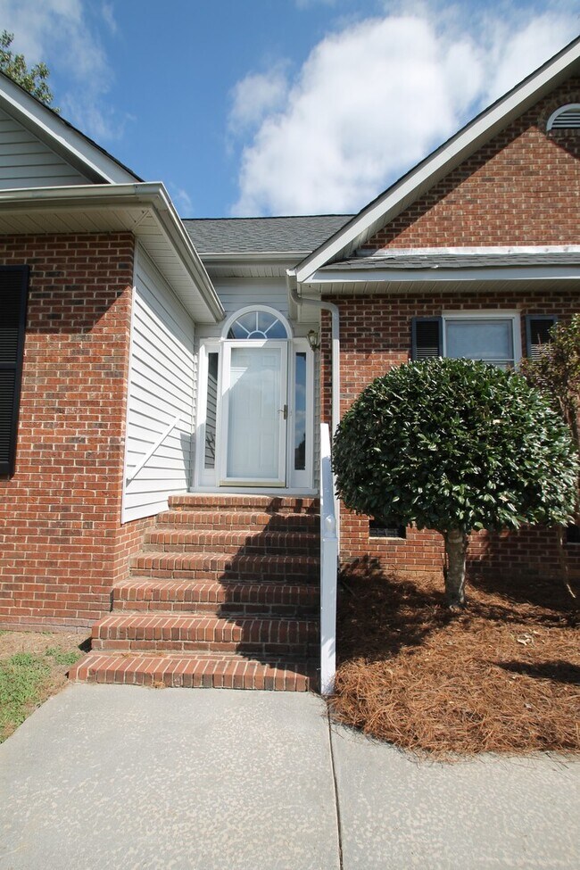 Foto del edificio - Exclusively offered by MUSE REALTY, LLC