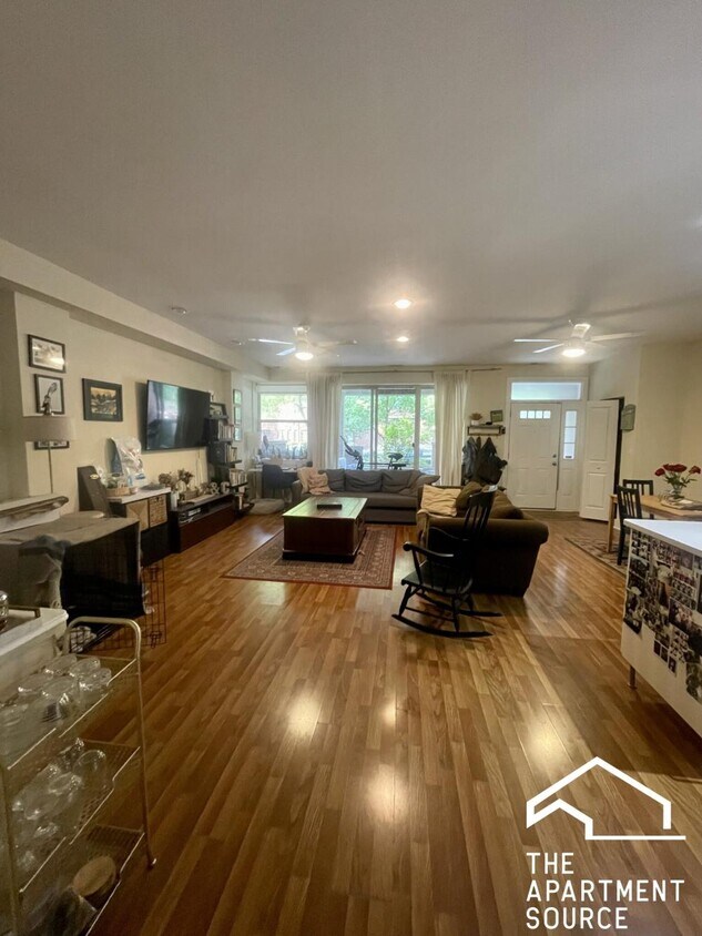 Primary Photo - 1 bedroom in Chicago IL 60647