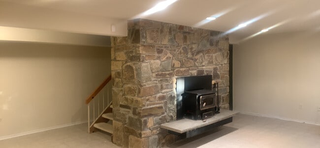 Building Photo - 1404 Wolftrap Run Rd