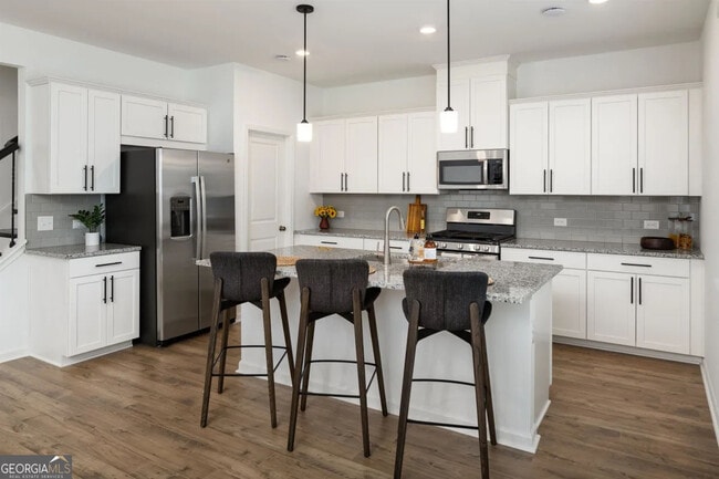 Building Photo - 1560 Wellston Dr