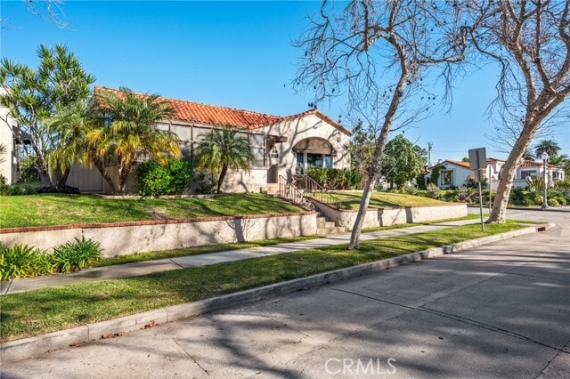 Building Photo - 929 E 37th St