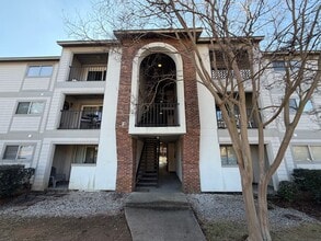 Building Photo - 601 N Gay St