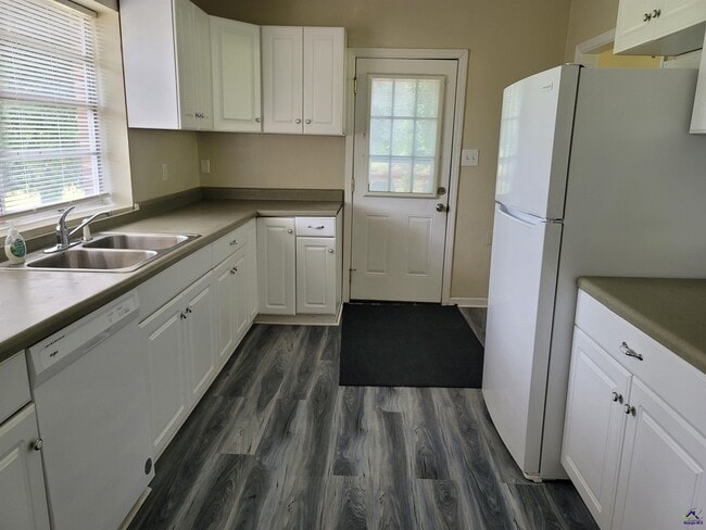 Foto del edificio - 605 S Pleasant Hill Rd