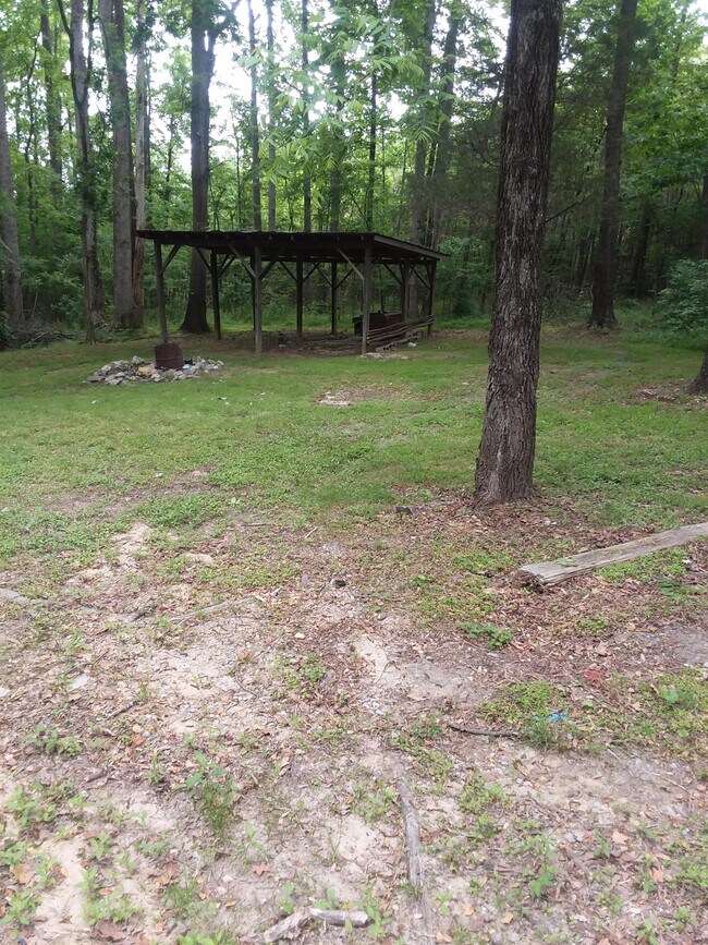 Building Photo - 717 Old Hickory Ln