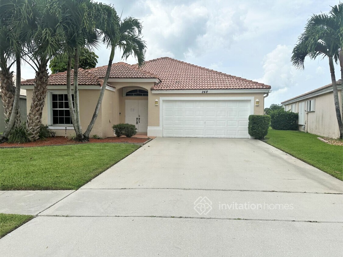 Foto principal - 248 Saratoga Blvd E