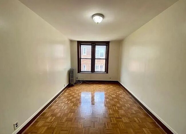 Foto del edificio - 1059 Winthrop St