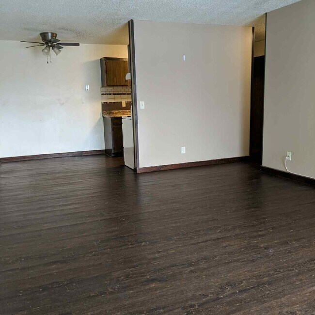 Foto del edificio - 7206 Camden Ave N