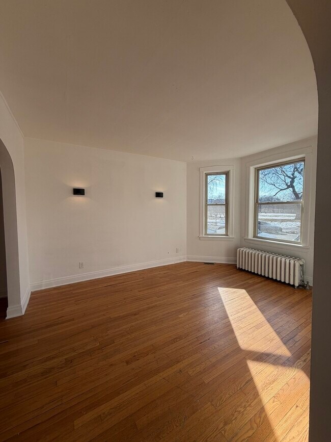 Foto del edificio - 3737 S Damen Ave