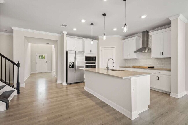 Building Photo - Cypress Creek