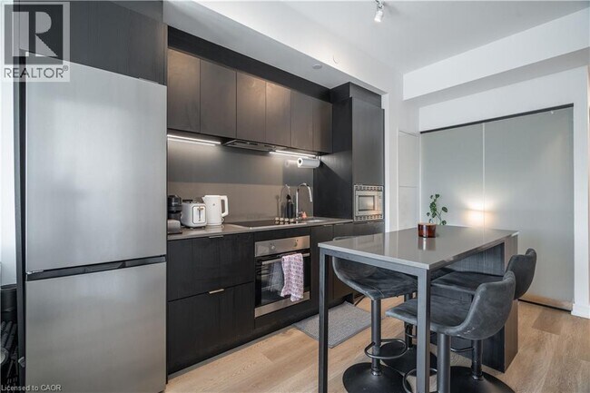 Photo du bâtiment - 1 Jarvis St