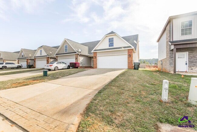 Foto del edificio - 206 Beau Claire Cir