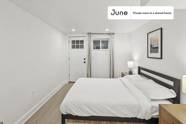 Foto del edificio - Room in Shared 5 bed/3.5 bath home in Upper Central NE