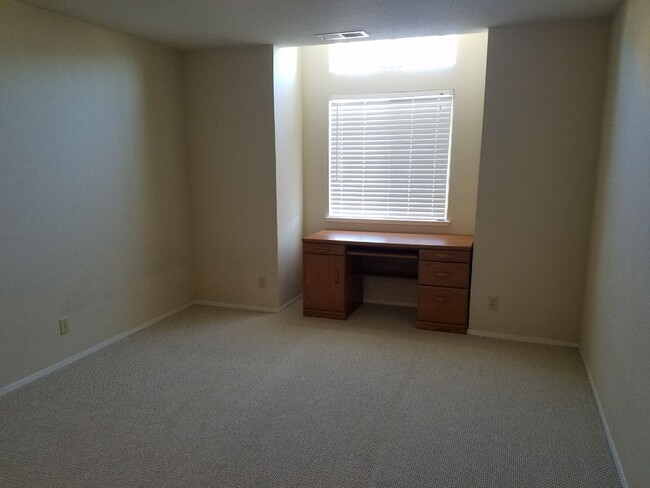 Foto del edificio - 24699 Diamond Ridge Dr