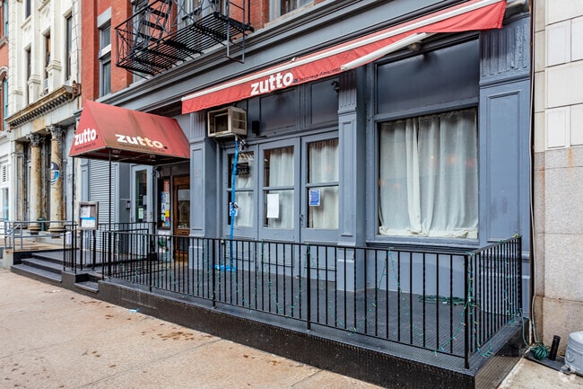Entrance - 77-79 Hudson St