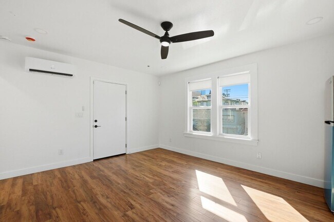 Building Photo - 312 Brookes Ave