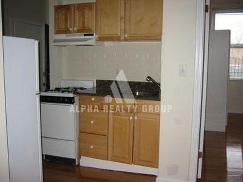 Primary Photo - 172 Hemenway St
