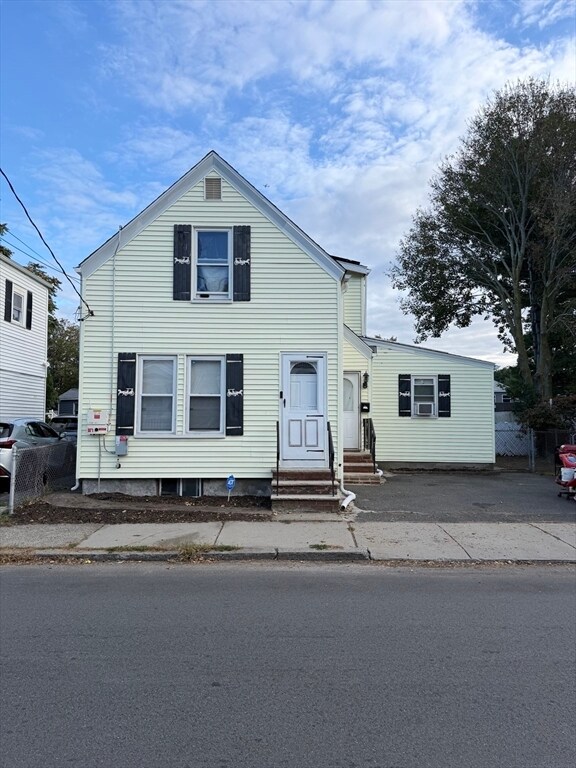 Foto principal - 16 Linden St