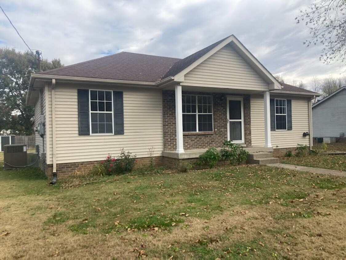 Foto principal - 219 Tobacco Rd