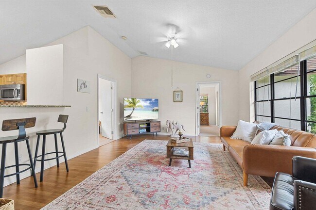 Foto del edificio - 13434 Columbine Ave