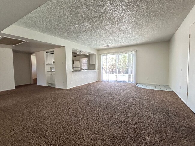 Foto del edificio - 4 BEDROOM HOME WITH PRIVATE POOL