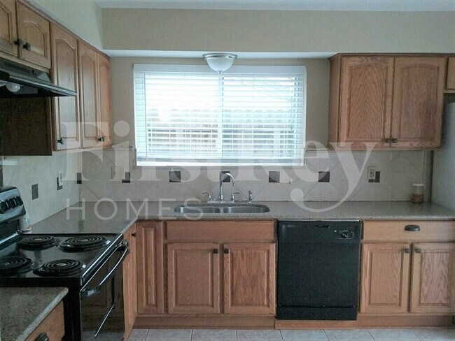 Building Photo - 6607 Dusty Dawn Dr