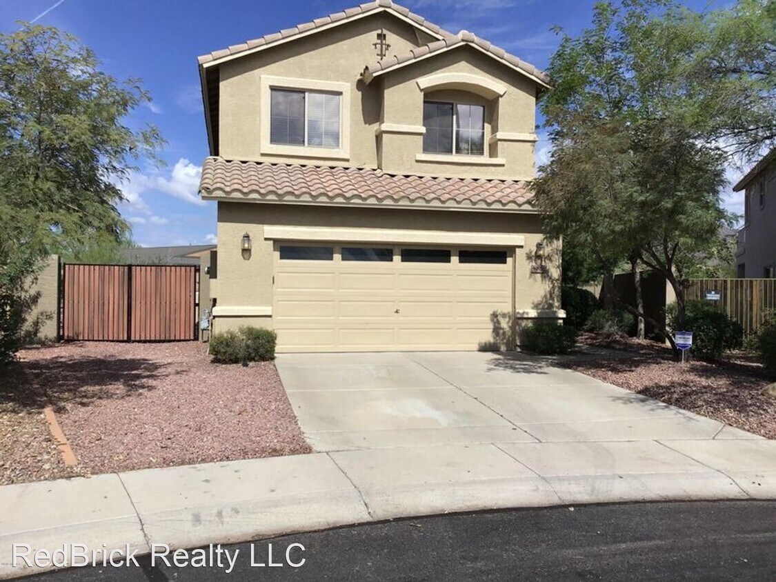 Foto principal - 4 br, 2.5 bath House - 40932 N Barnum Way