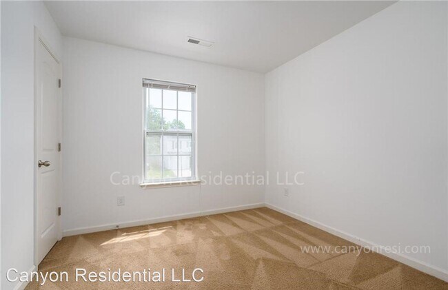 Building Photo - 3 br, 2.5 bath House - 5209 Switchback Drive