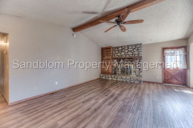 Foto del edificio - For Lease | Owasso | $1600/mo | Available ...