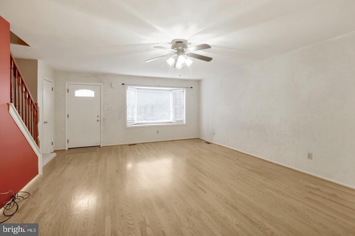 Primary Photo - 174 Longford Rd