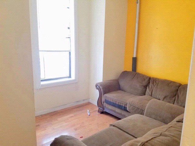 Primary Photo - 255 Audubon Ave
