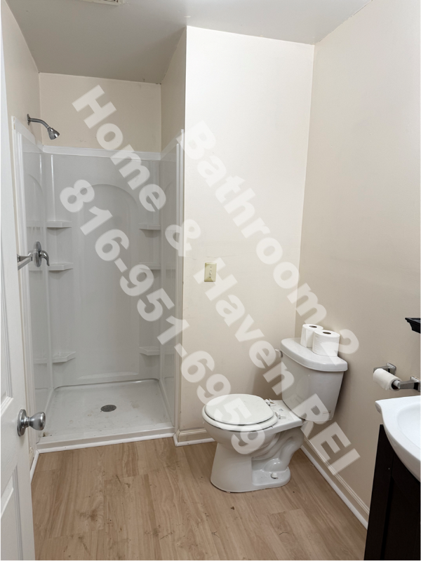 Building Photo - 830 W Scott St