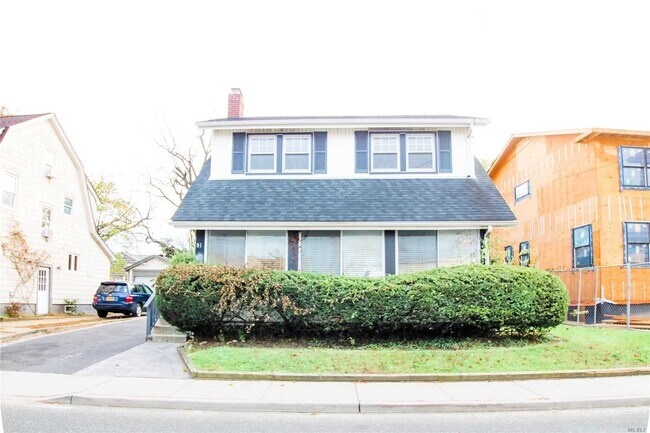 Building Photo - 91 Brower Ave