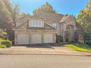 Building Photo - 9137 NW McKenna Dr