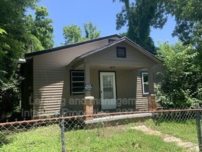 Building Photo - 308 Huval St