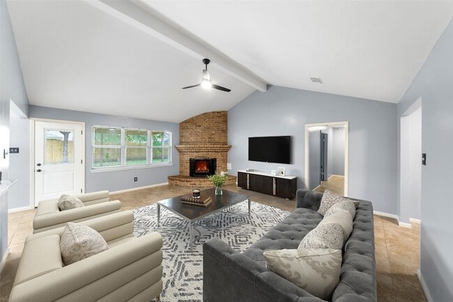 Building Photo - 16330 Autumn Wind Dr