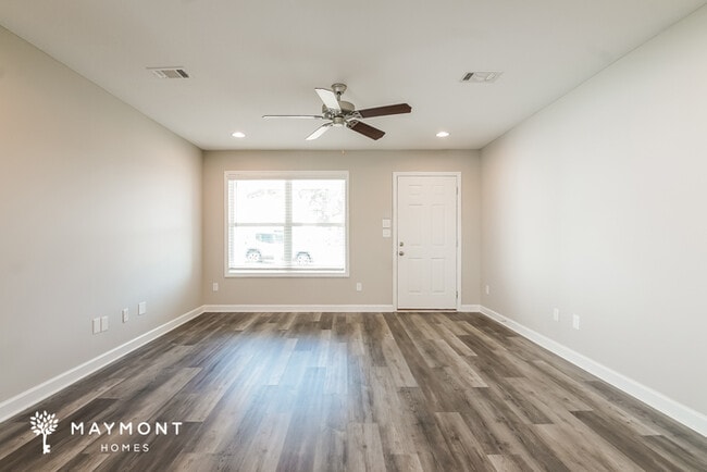 Building Photo - 122 Wexford Way