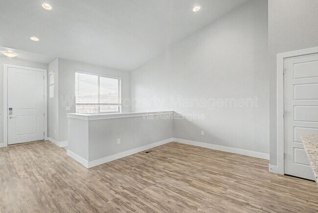 Building Photo - 9985 E 59th Ave