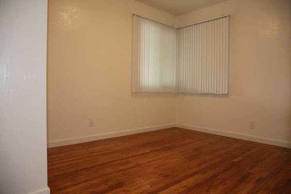 Building Photo - 15309 Andover St