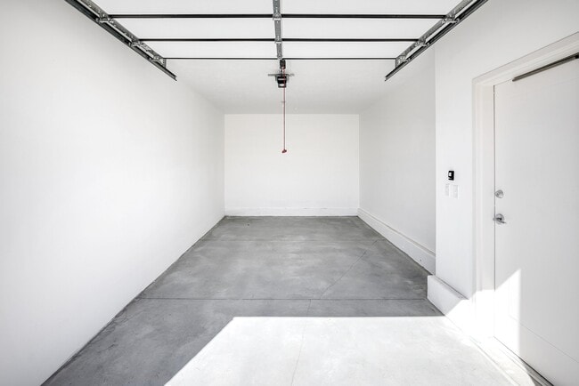 Garage - Arno at Coventry