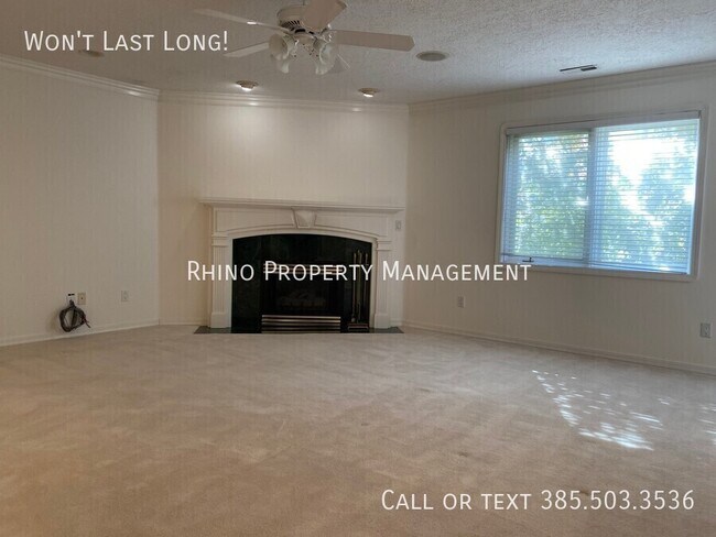 Foto del edificio - 1106 Birchbrook Cir