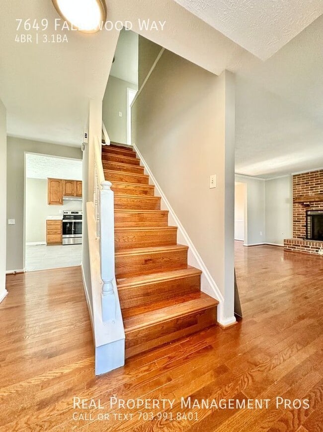 Building Photo - 7649 Fallswood Way