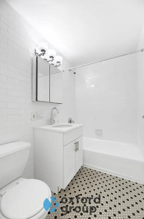Building Photo - East 69th Street