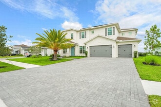 Building Photo - 601 Hookline Cir