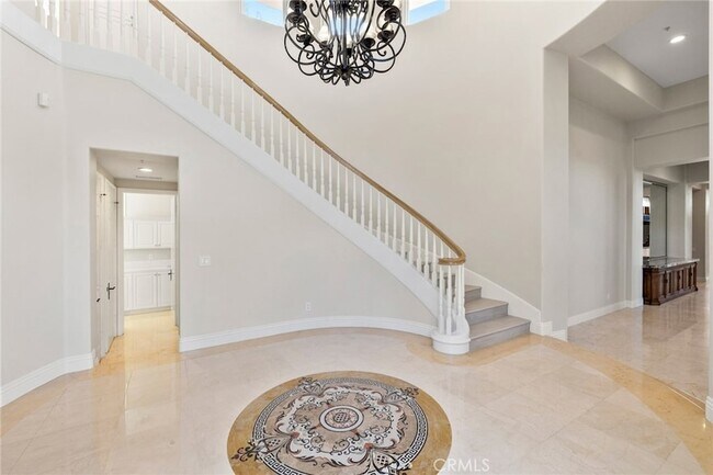 Building Photo - 1 Stone Pine Dr