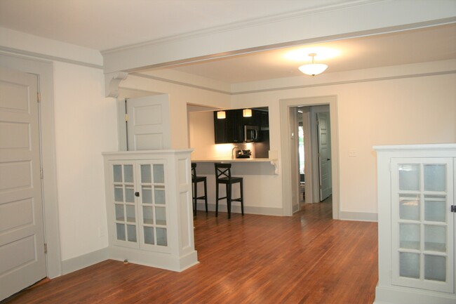 Living and Dining - 1415 Center St