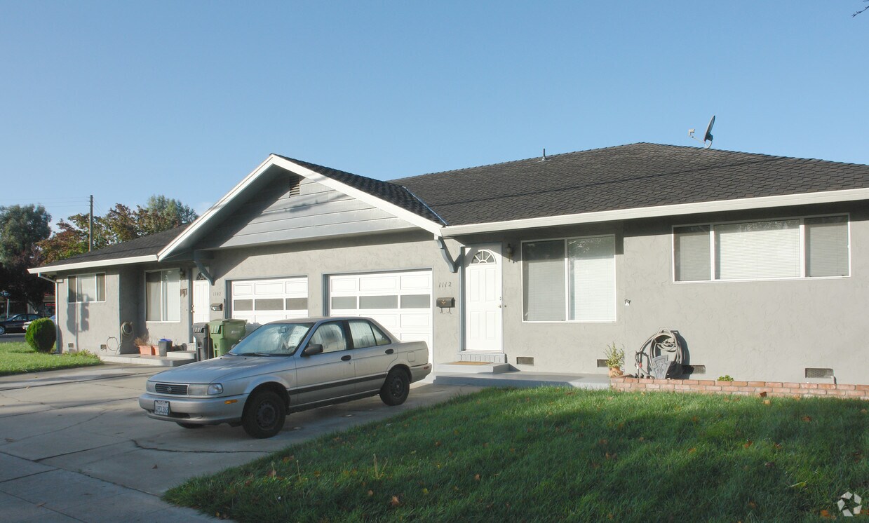 Building Photo - 1102 Kiely Blvd