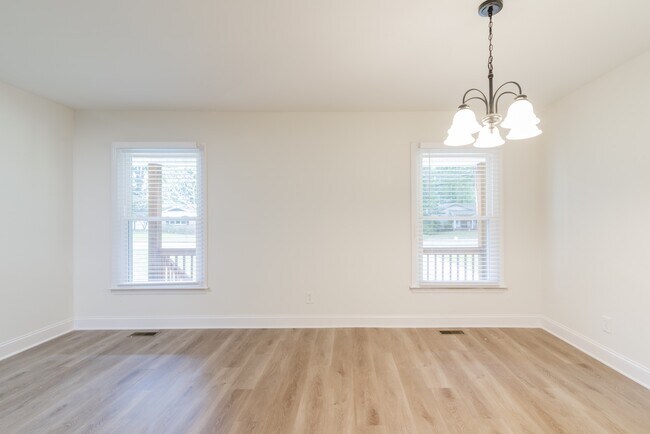 Building Photo - 1808 Taylor Dr