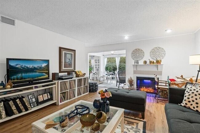 Foto del edificio - 115 Fair Haven Way